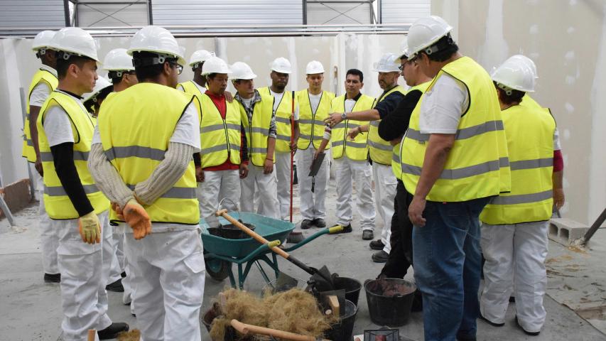 Trabajadores del sector de la construcción en un curso de la Fundación Laboral.