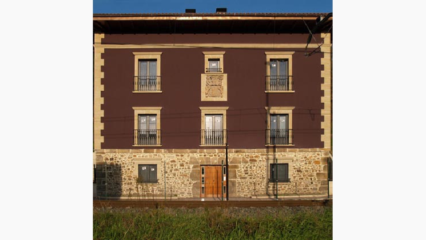 
	Fachada rehabilitada. 
