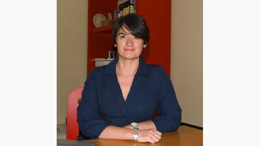 
	Esther Gonz&aacute;lez Lanzas. 
