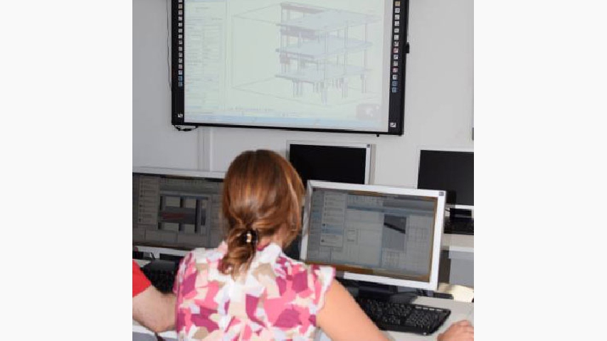 Durante un curso de revit celebrado en el uno de los centros de formaci&oacute;n de Madrid. 
